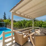 Sun Glyfada Εξοχικό σπίτι Γλυφάδα Φωκίδας